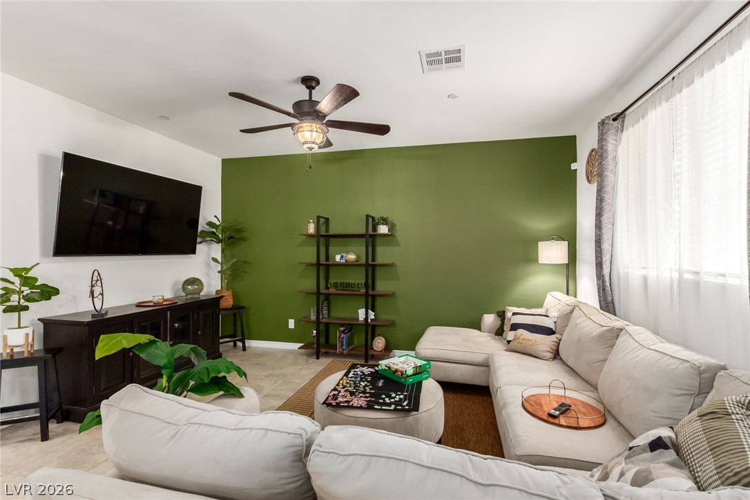 825 Star Estates Avenue Property Photo 5