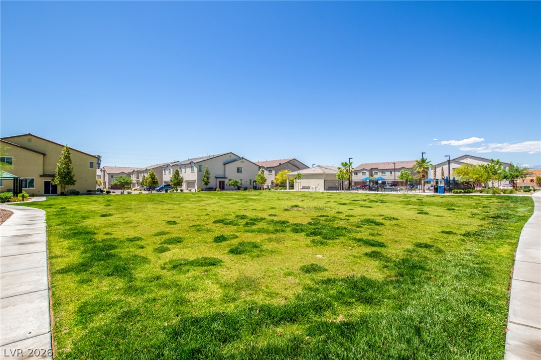 825 Star Estates Avenue Property Photo 34