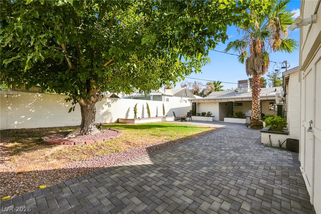 118 Ocotillo Street Property Photo 43