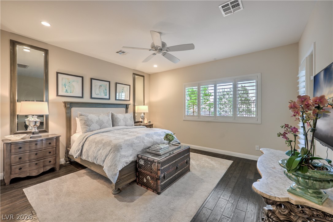 6842 Regency Crest Avenue Property Photo 27