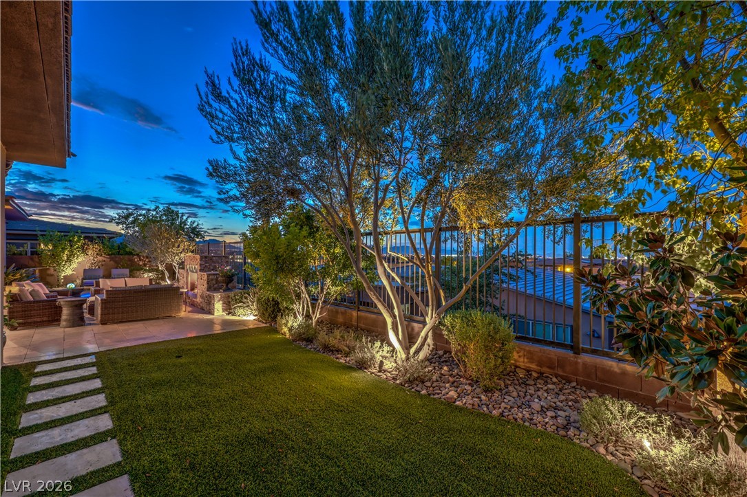 6842 Regency Crest Avenue Property Photo 53