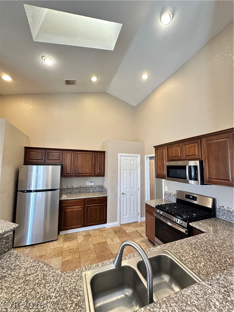 3910 Amy Marie Court Property Photo 7