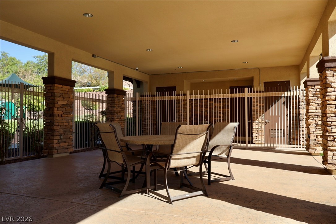 10643 Tray Mountain Avenue Property Photo 32