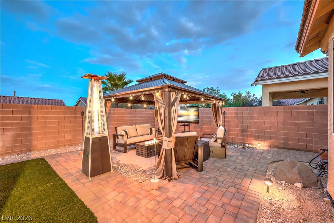 7228 Dusty Cloud Street Property Photo 47