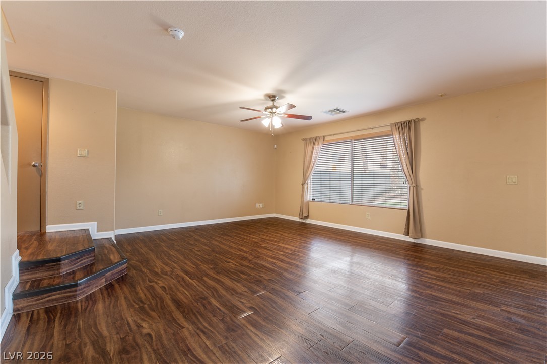 10193 Crepe Myrtle Court Property Photo 8