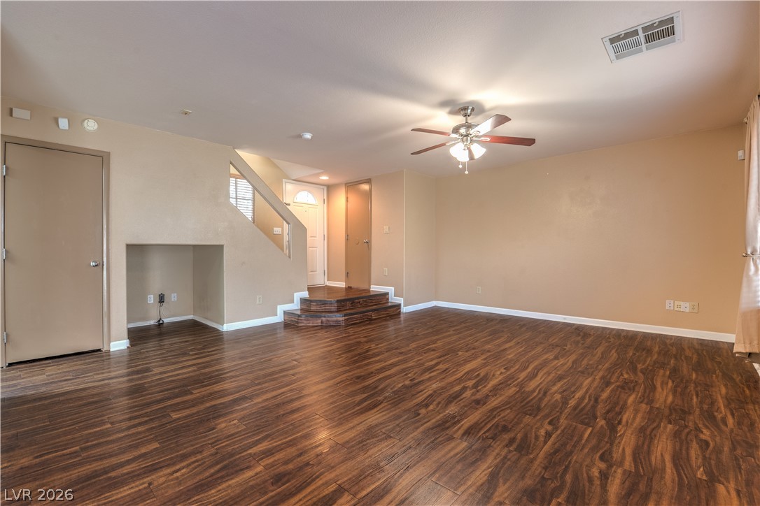 10193 Crepe Myrtle Court Property Photo 9