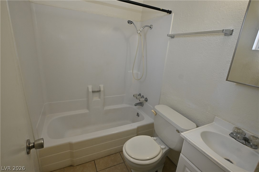 3021 East Carey Avenue 4 Property Photo 8