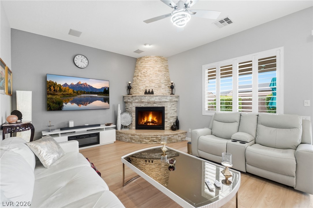 2682 Paris Amour Street Property Photo 10