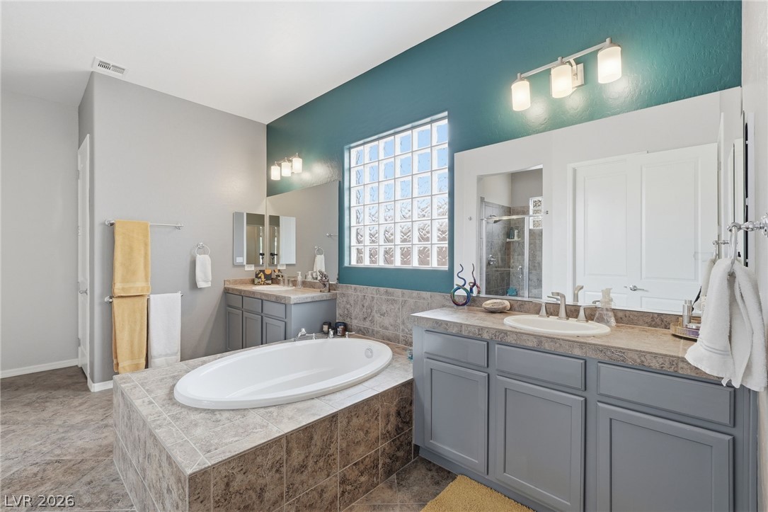 2682 Paris Amour Street Property Photo 27