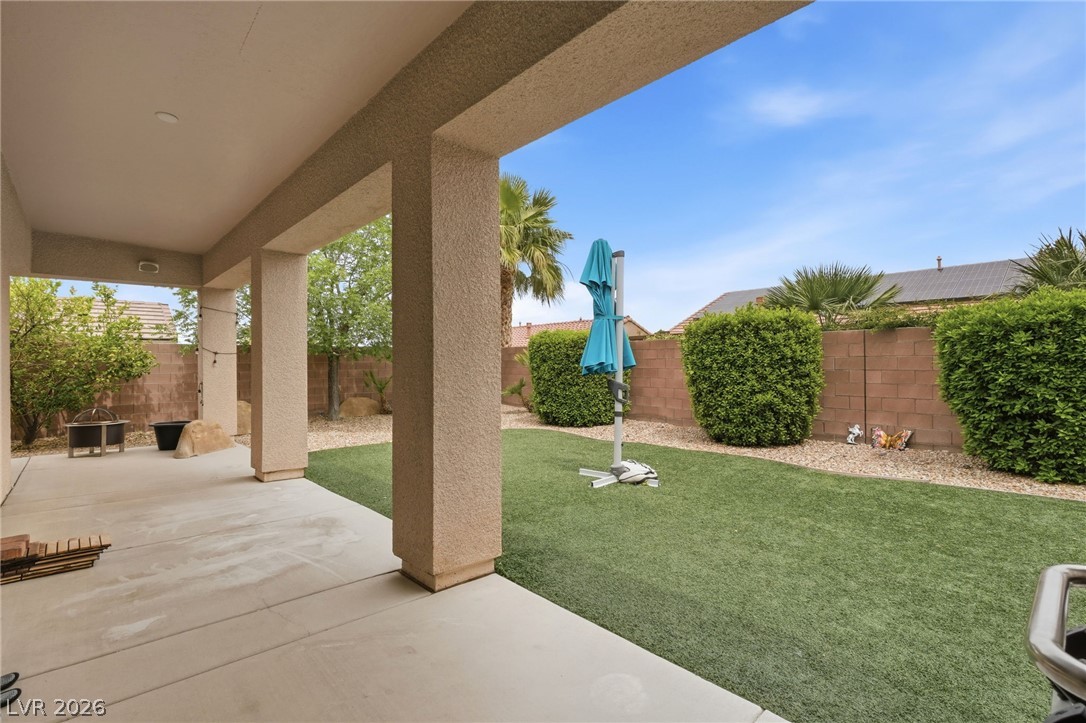 2682 Paris Amour Street Property Photo 36