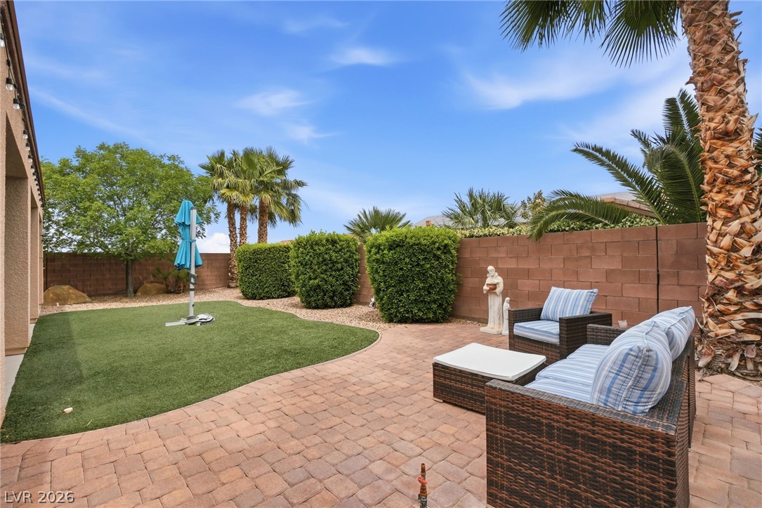 2682 Paris Amour Street Property Photo 38