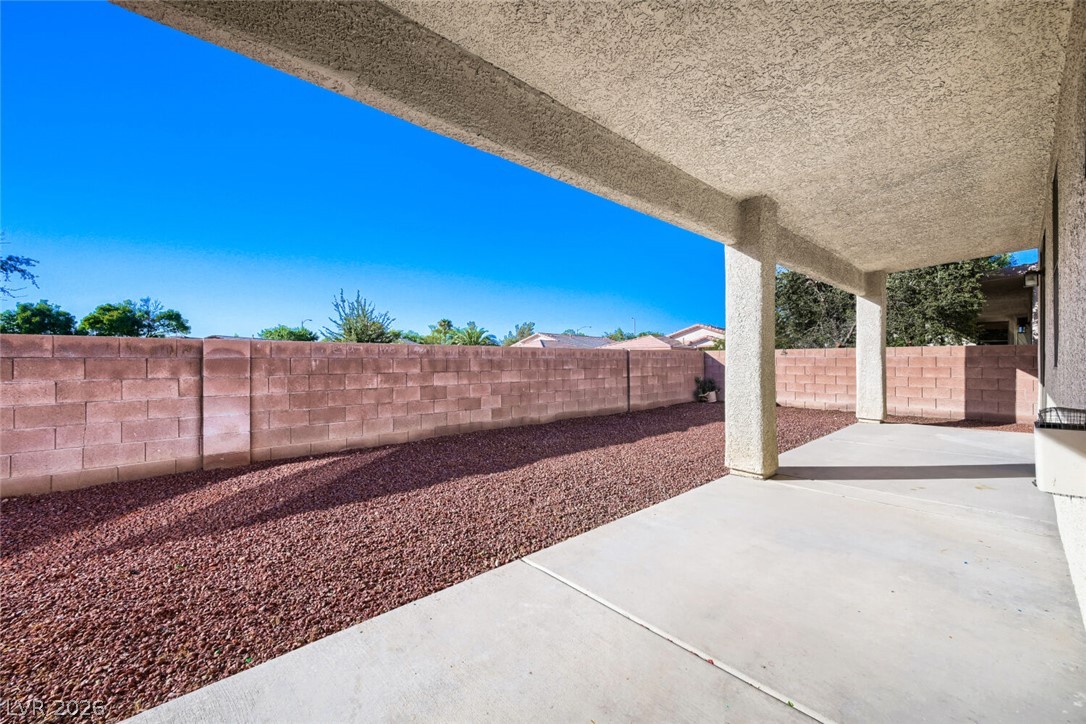 7530 Splashing Rock Drive Property Photo 28