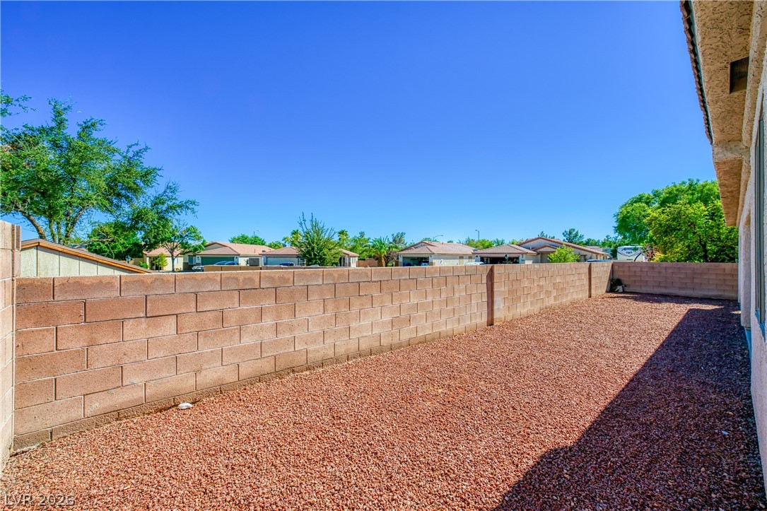 7530 Splashing Rock Drive Property Photo 29