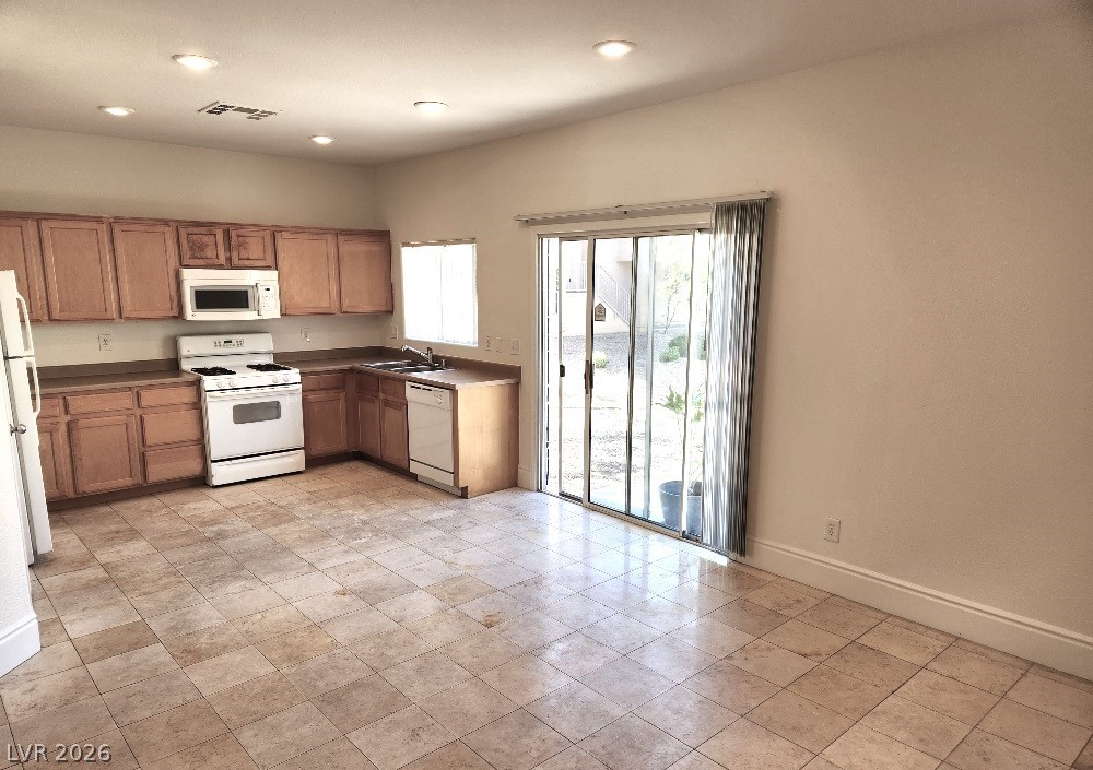 10544 Blanca Peak Avenue Property Photo 3