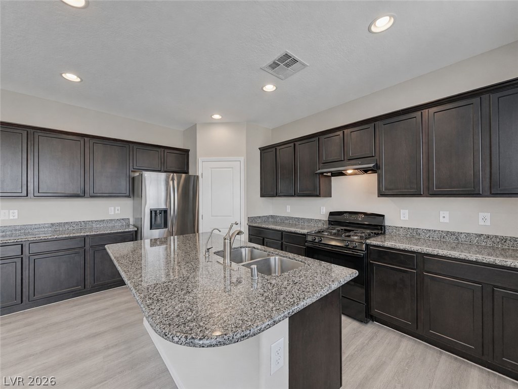 7711 Coral Cactus Court Property Photo 10