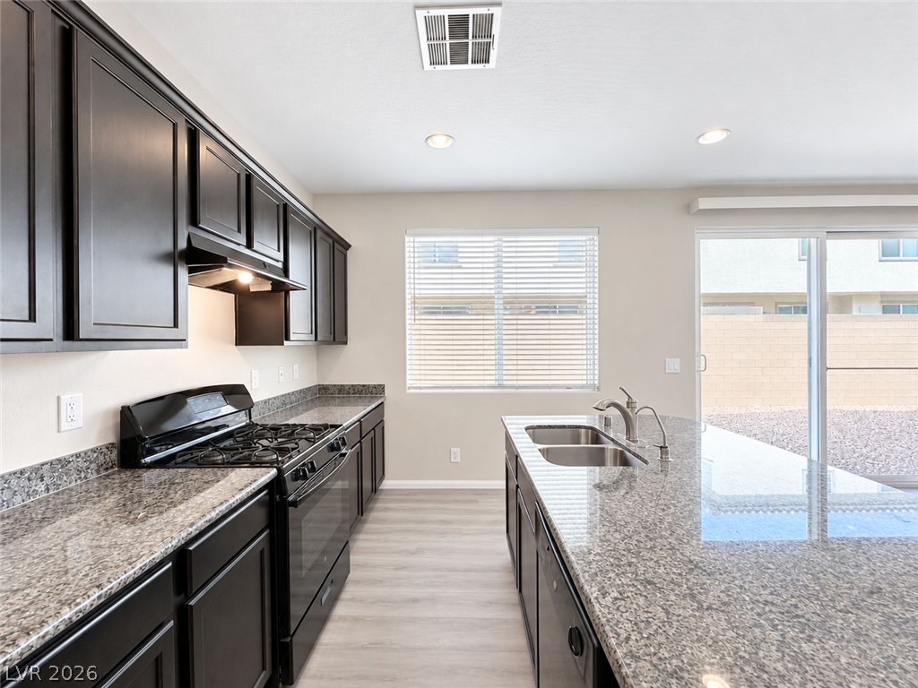 7711 Coral Cactus Court Property Photo 11