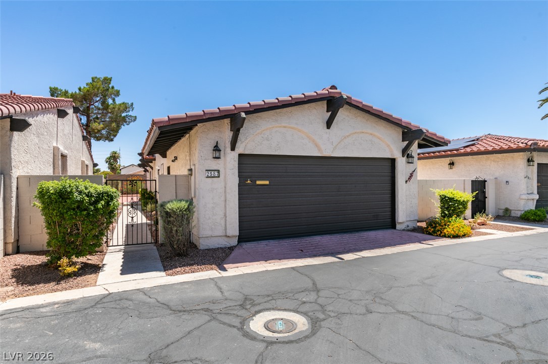 2587 Swan Lane Property Photo 2