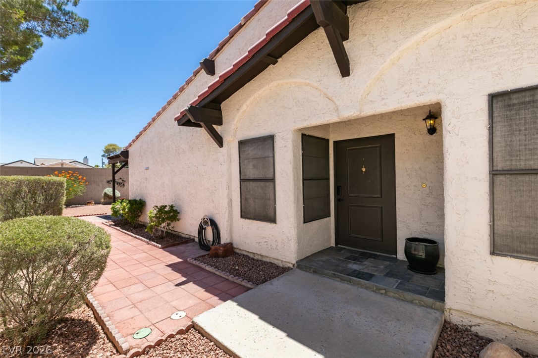 2587 Swan Lane Property Photo 3