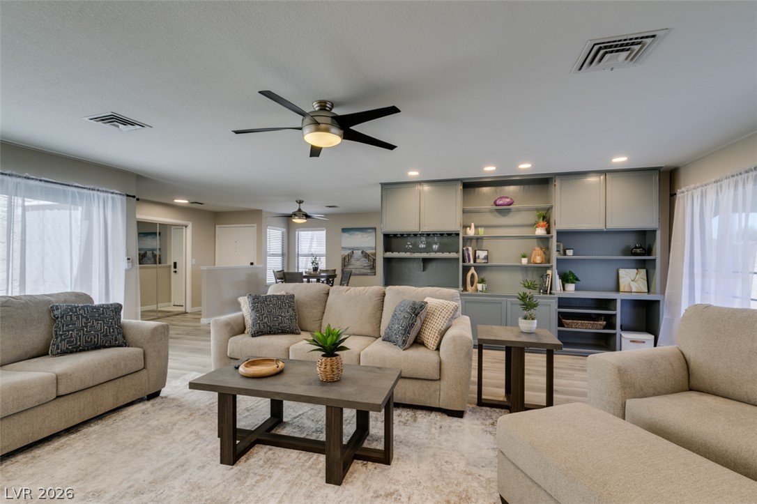 2587 Swan Lane Property Photo 11