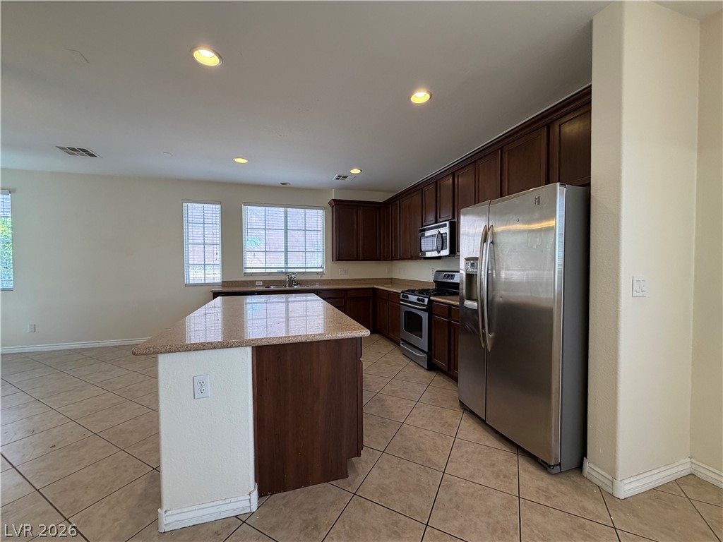 10704 Sheepshead Bay Avenue Property Photo 10