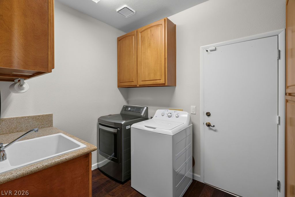 2504 Hacker Drive Property Photo 33