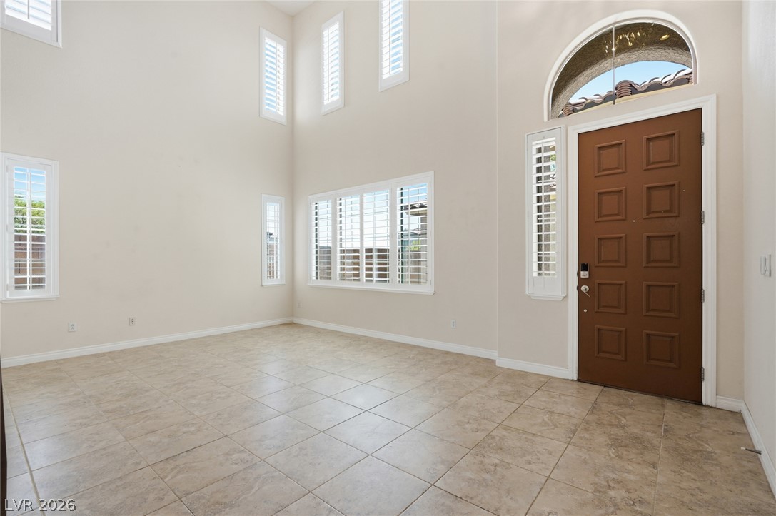 9952 Madison Walk Avenue Property Photo 5