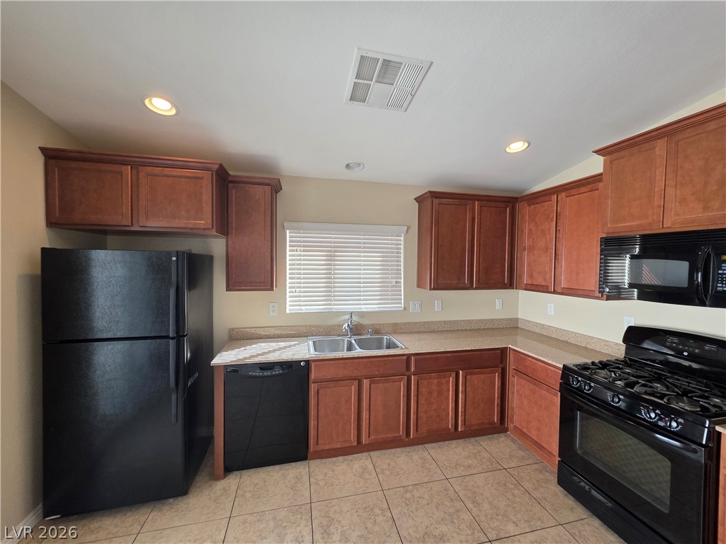 7876 Crownbeard Street Property Photo 6