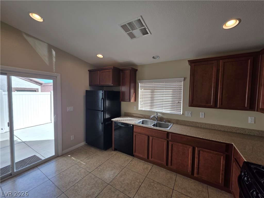 7876 Crownbeard Street Property Photo 7