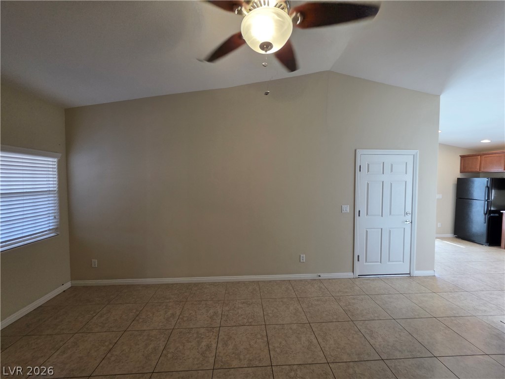 7876 Crownbeard Street Property Photo 25