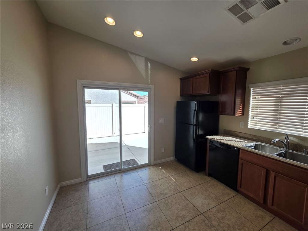 7876 Crownbeard Street Property Photo 31