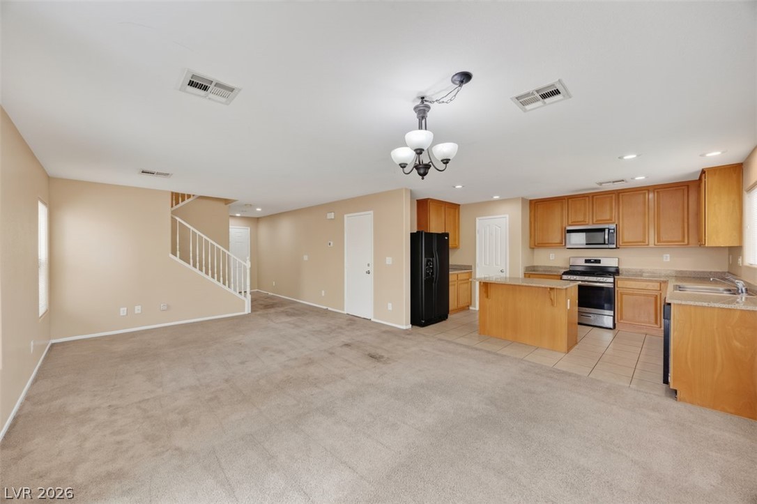 565 Lapford Street Property Photo 5