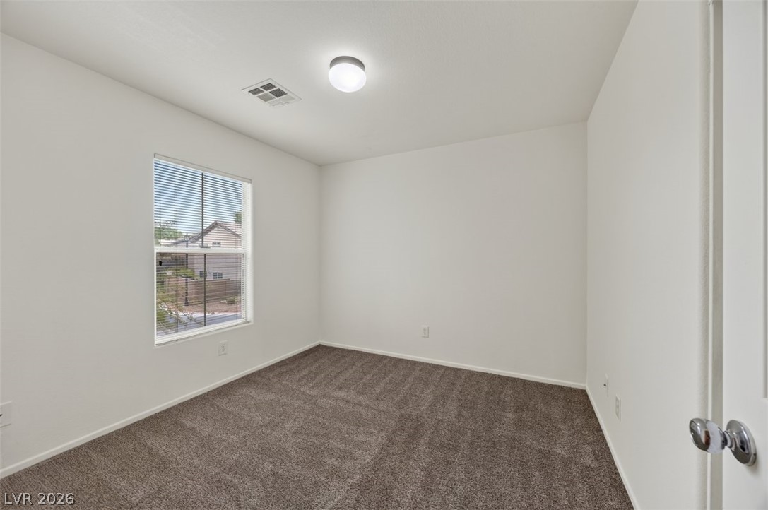 565 Lapford Street Property Photo 16