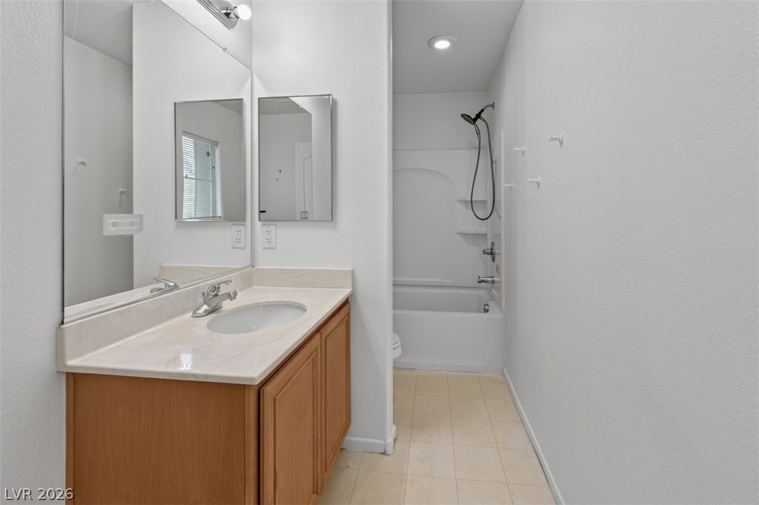 565 Lapford Street Property Photo 17