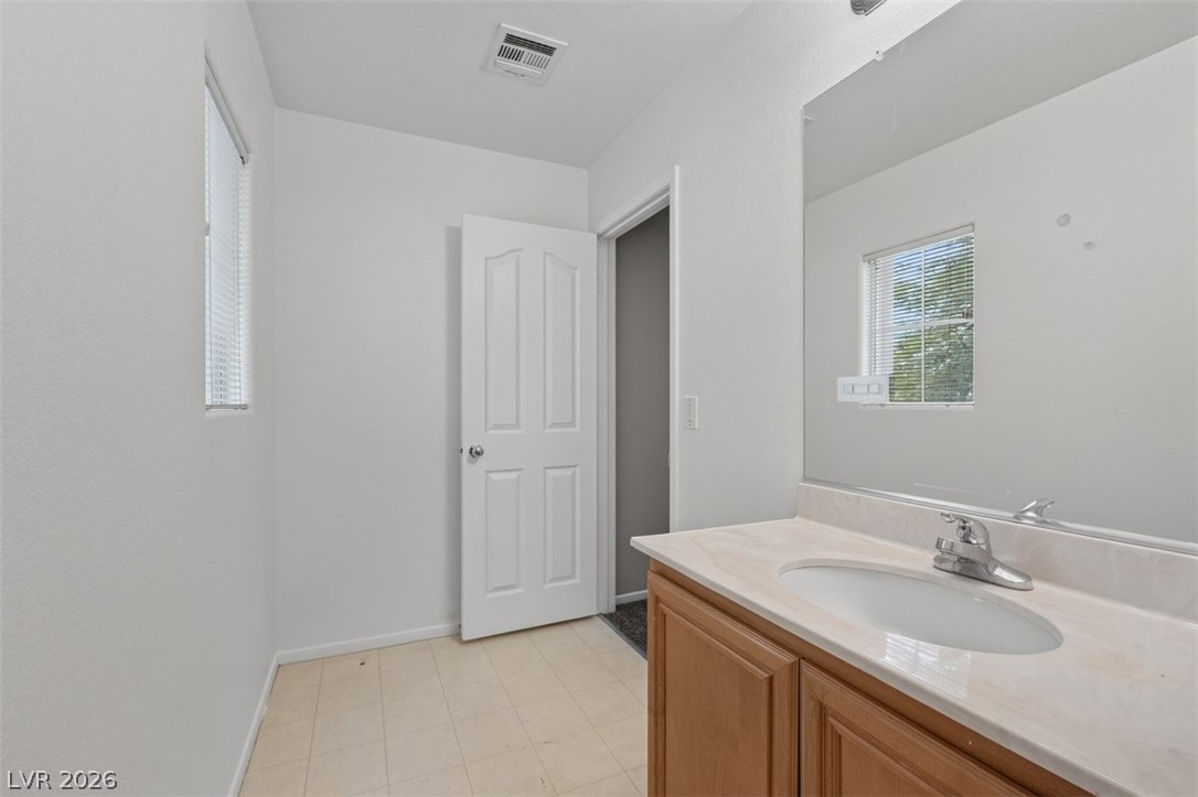 565 Lapford Street Property Photo 18