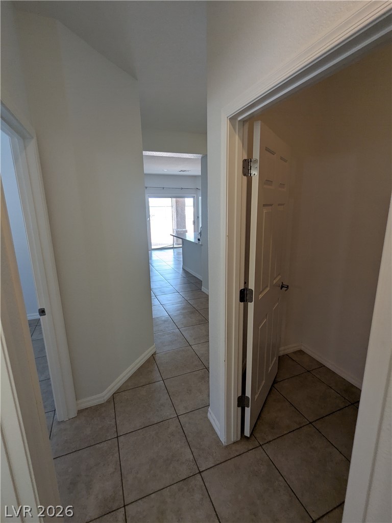 1016 Royal Plum Lane Property Photo 11