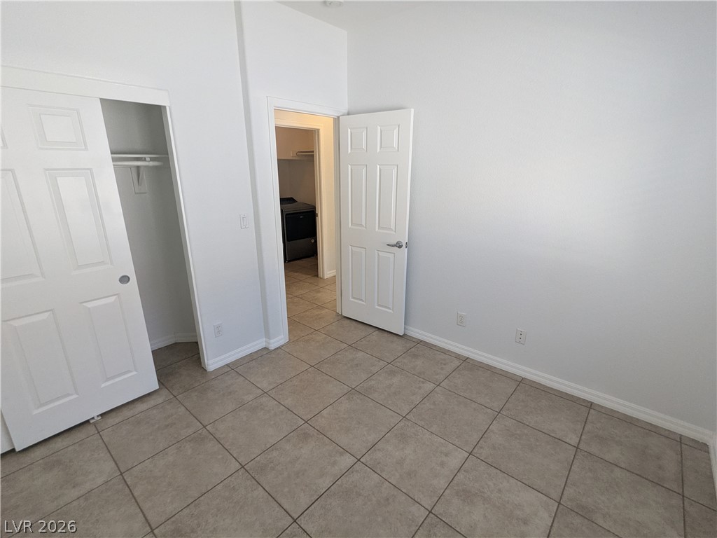 1016 Royal Plum Lane Property Photo 16