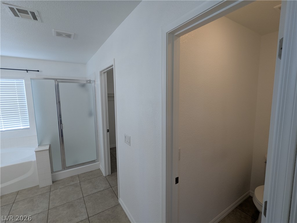 1016 Royal Plum Lane Property Photo 21