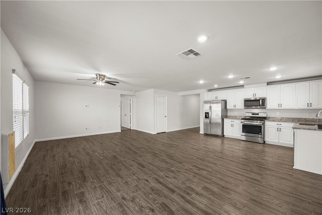 620 Sand Sage Avenue Property Photo 8