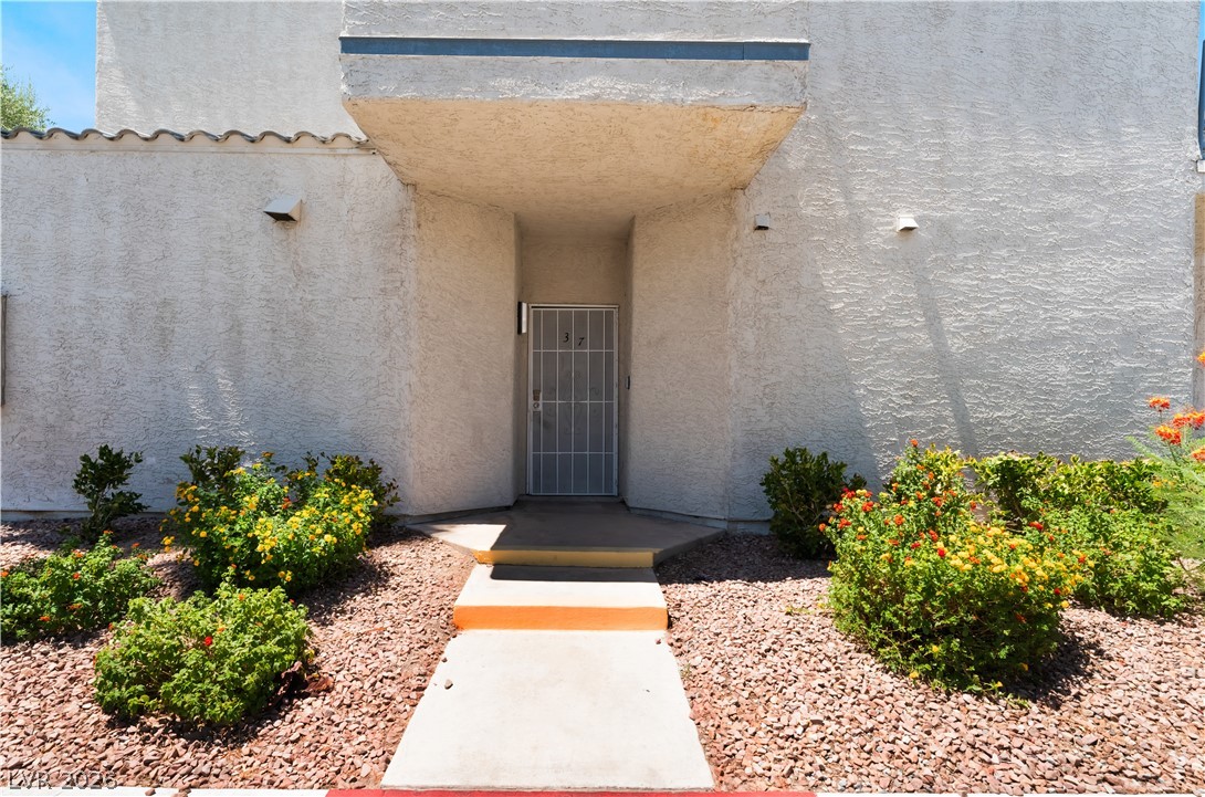 6250 West Flamingo Road 37 Property Photo 7