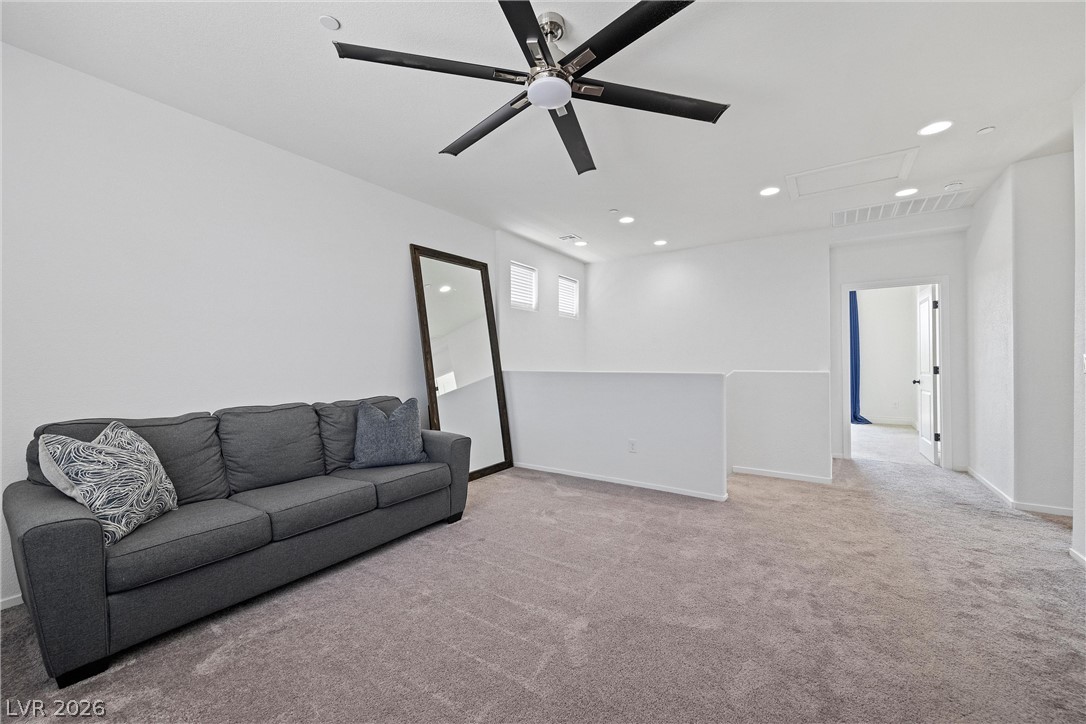 976 East Sunset Road Property Photo 29