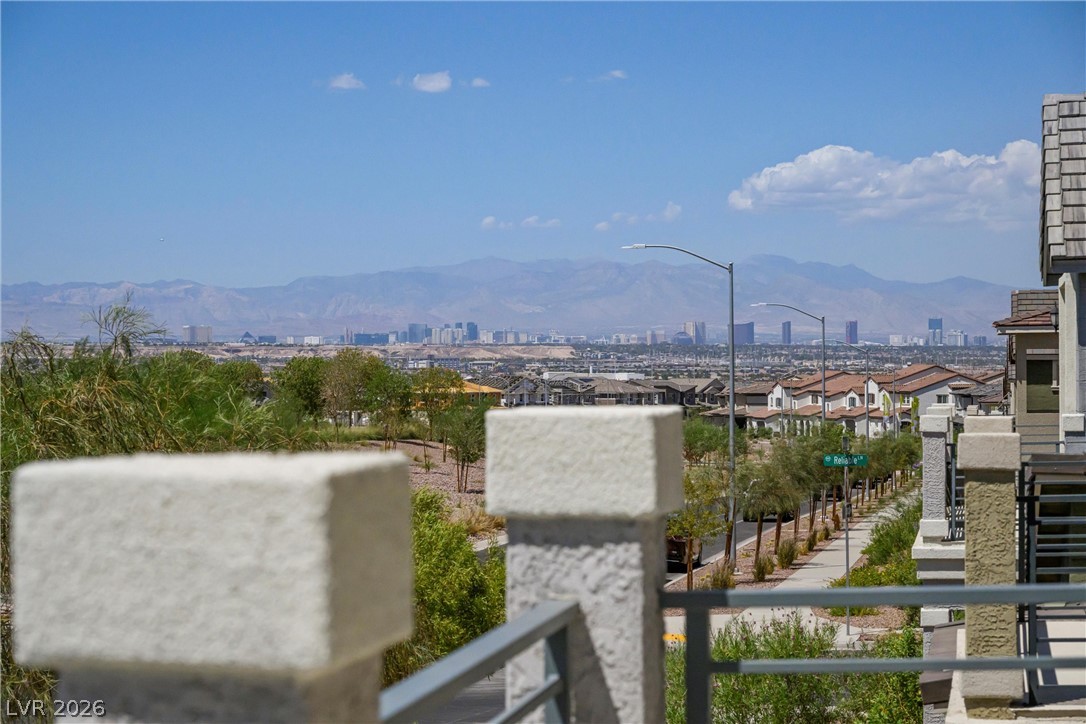 976 East Sunset Road Property Photo 43