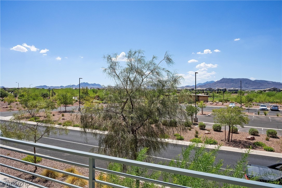 976 East Sunset Road Property Photo 44