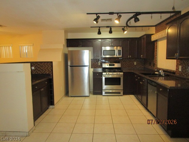 3822 King Palm Avenue Property Photo 4