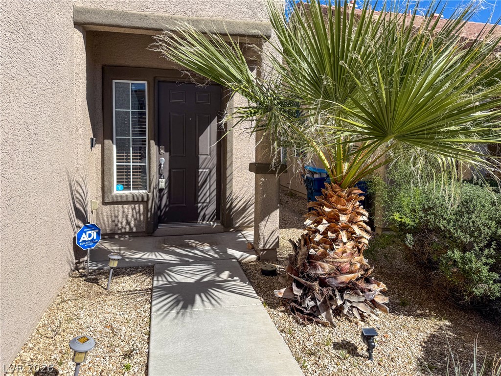 9156 Weeping Hollow Avenue Property Photo 4