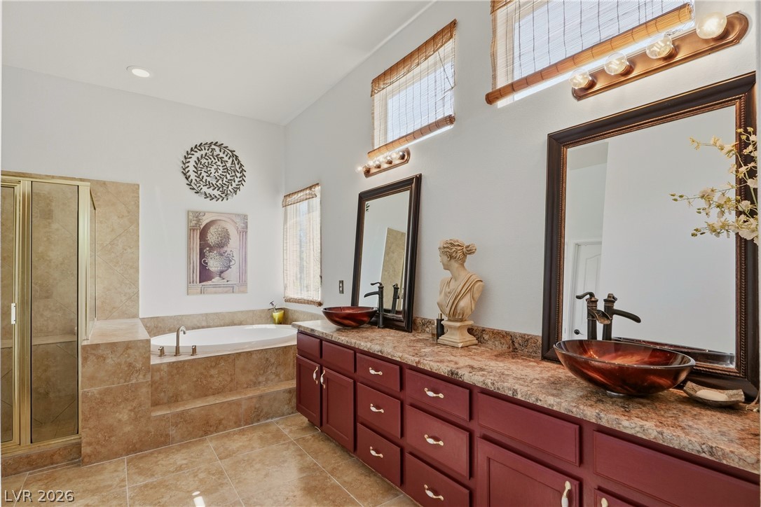 2531 Serenity Hollow Drive Property Photo 19