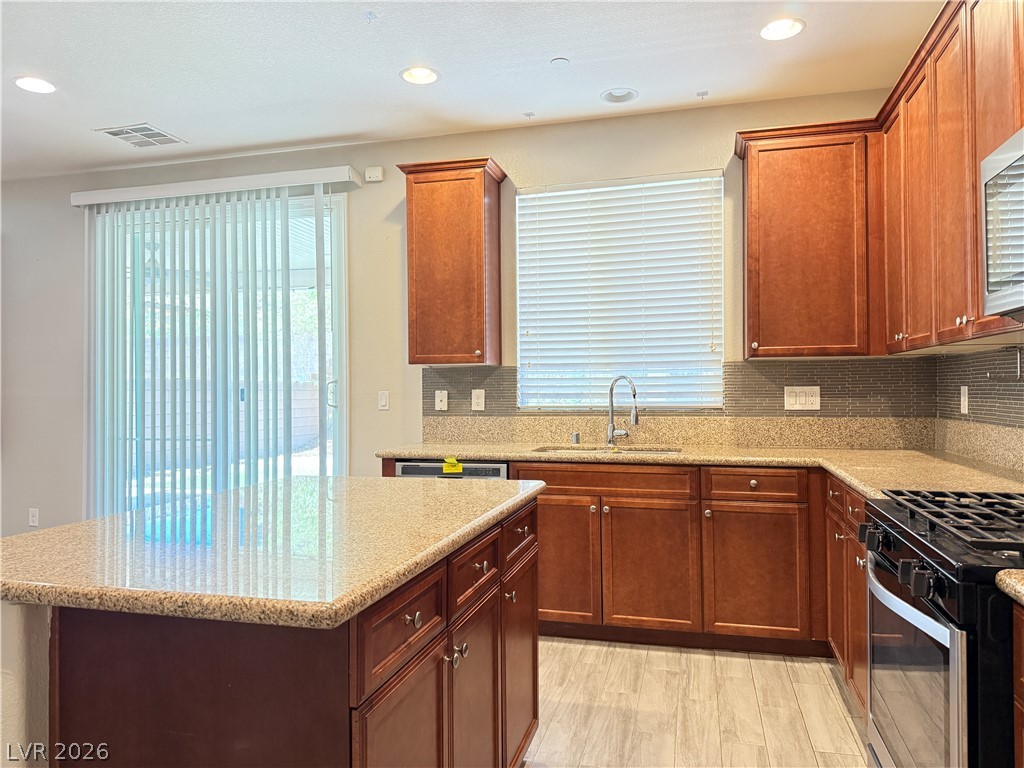 6309 Patriot Wave Street Property Photo 11