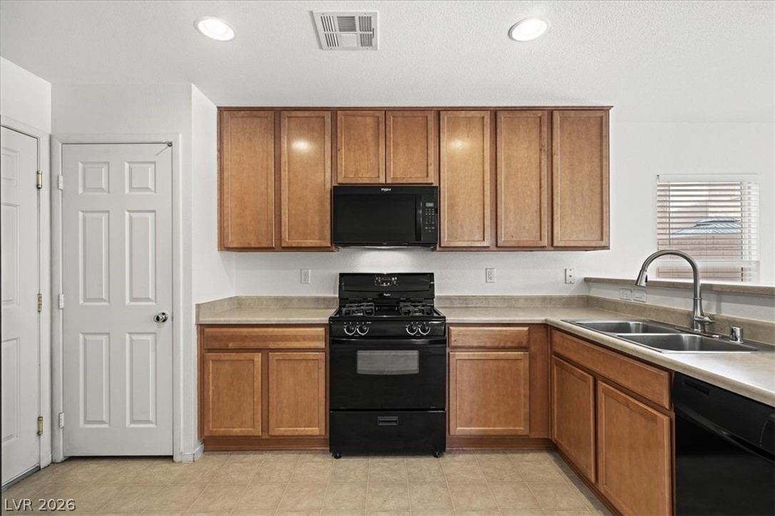 8640 Bella Sparkle Avenue Property Photo 9