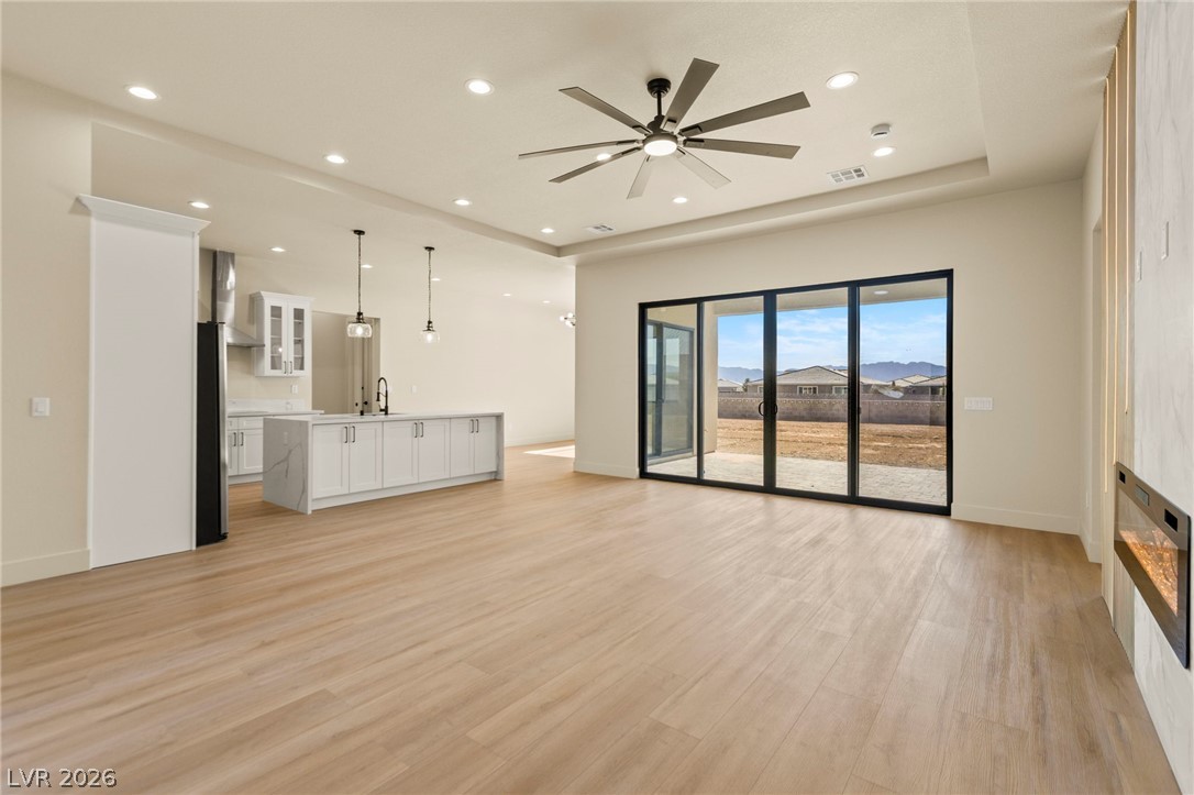 6340 Montclair Street Property Photo 10