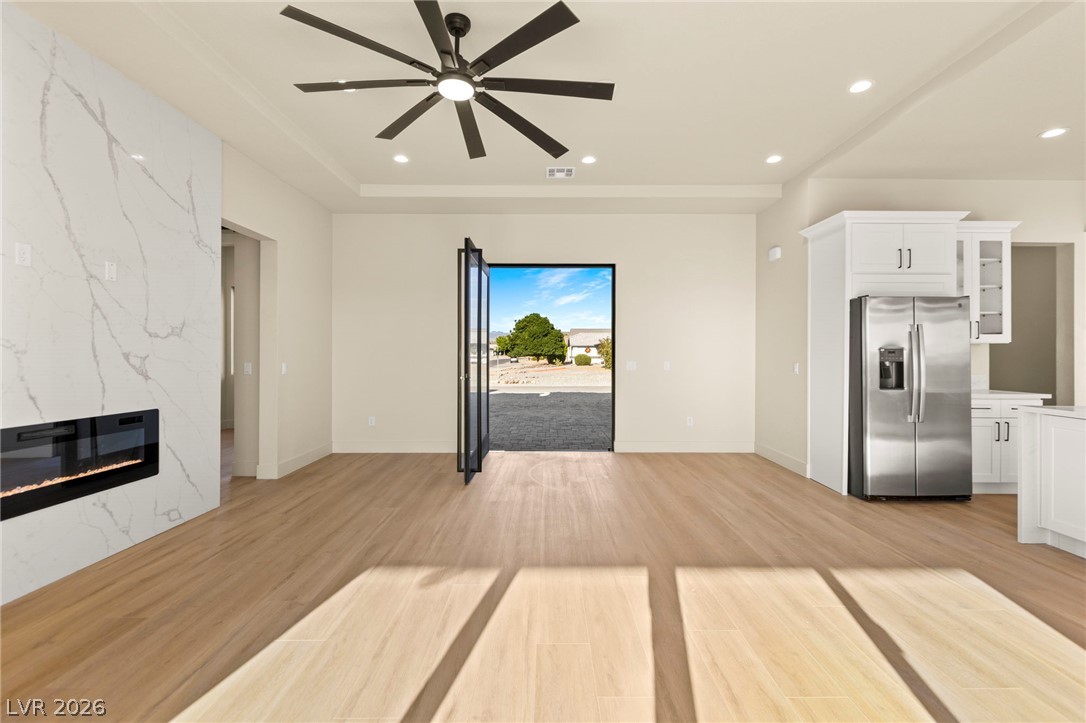6340 Montclair Street Property Photo 14