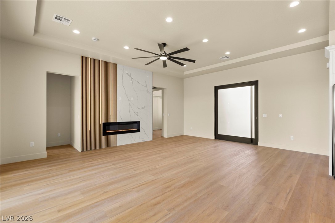 6340 Montclair Street Property Photo 15